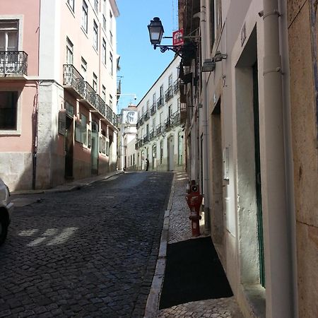 Charming Flat With Balconies Central Chiado District 2 Bedrooms & Ac 19Th Century Building Lisboa Exteriér fotografie