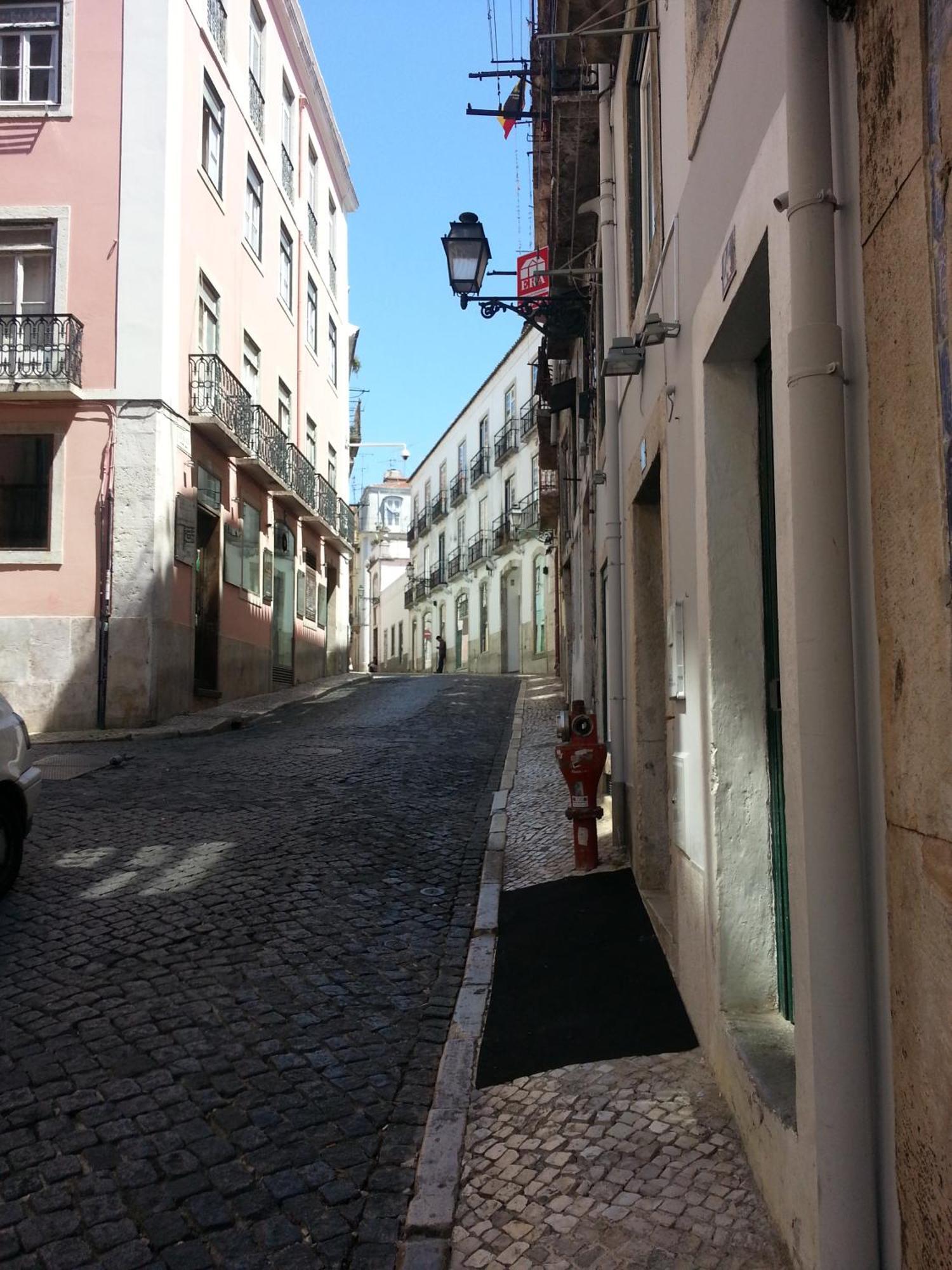 Charming Flat With Balconies Central Chiado District 2 Bedrooms & Ac 19Th Century Building Lisboa Exteriér fotografie