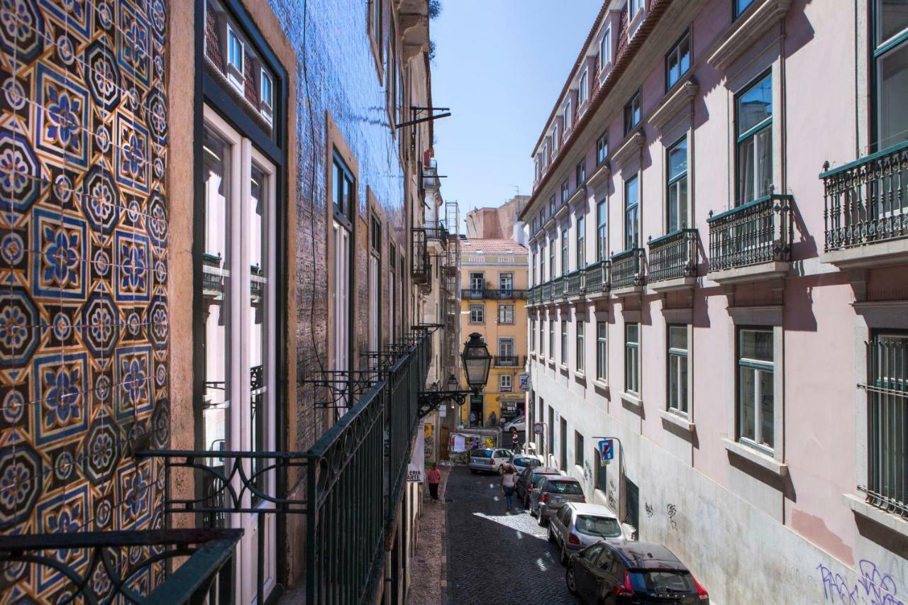 Charming Flat With Balconies Central Chiado District 2 Bedrooms & Ac 19Th Century Building Lisboa Exteriér fotografie